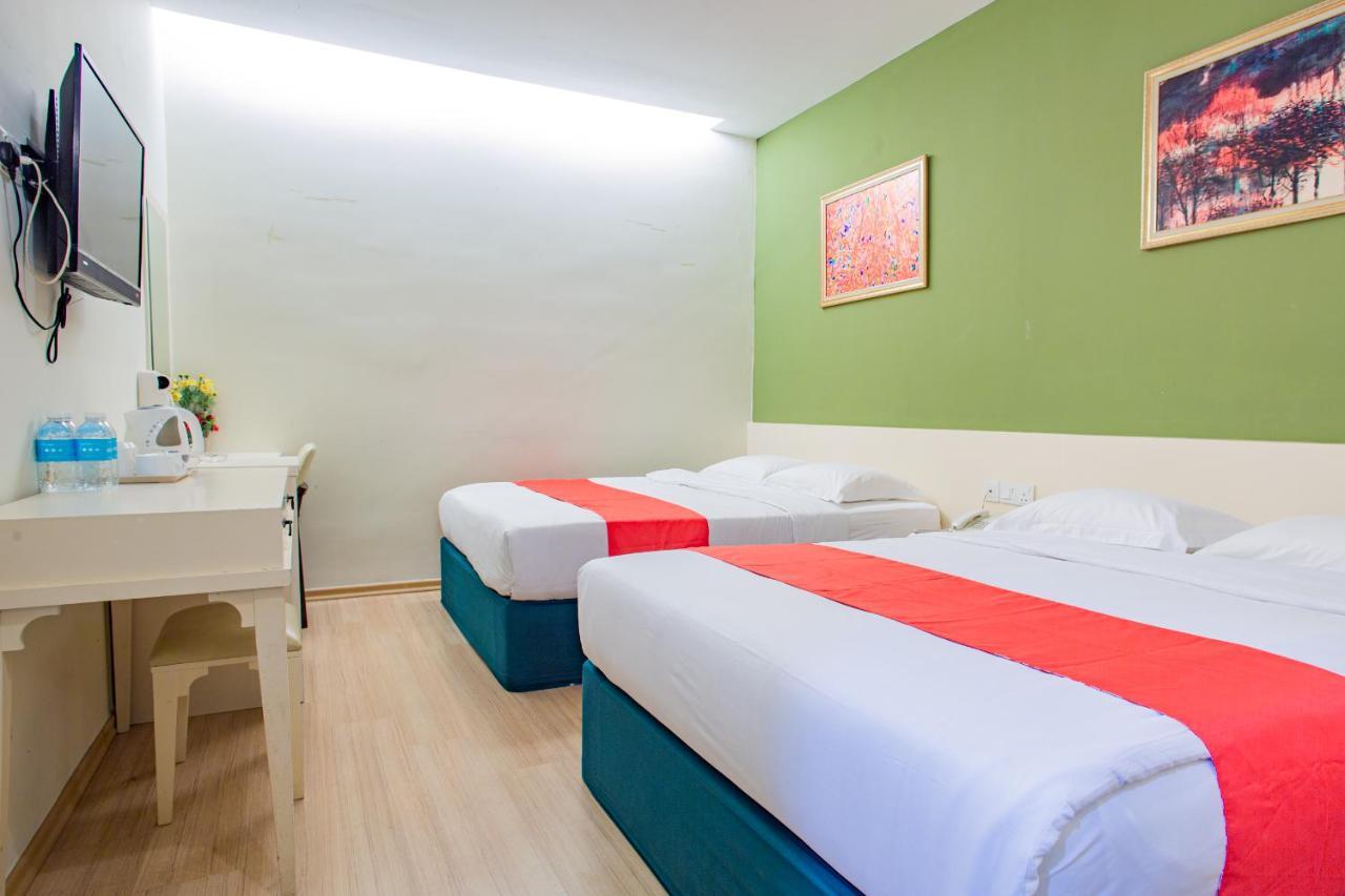 Hotel 101 Permas Jaya Johor Bahru Buitenkant foto
